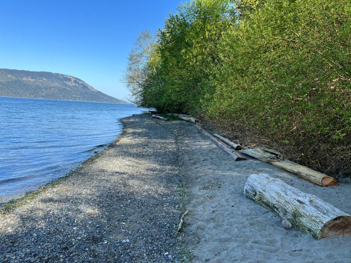 Sea And Cedar Retreat-A Home In A Tranquil Setting Cowichan Bay Eksteriør bilde